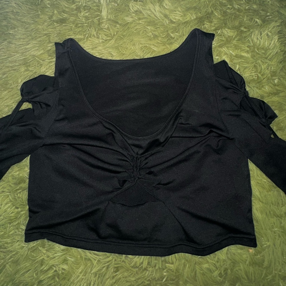 Black crop top